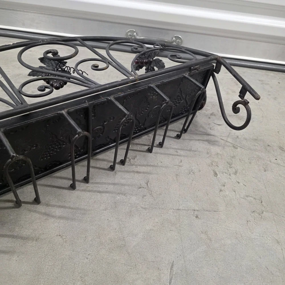 Wrought Iron Wall Mounted Wine Rack Stemware Glass Holder Grape Leaf Rustic Deco